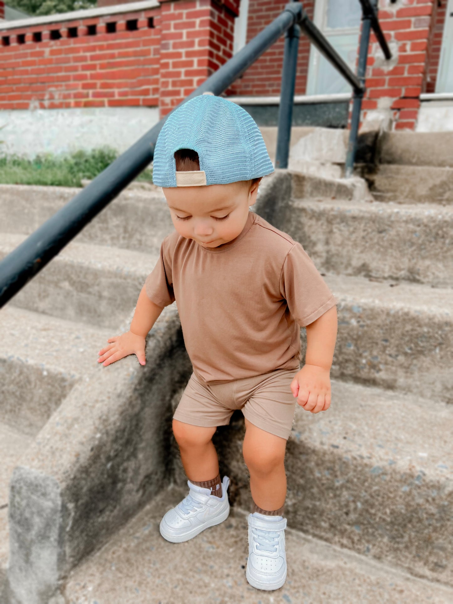 BROWN/BEIGE DAYTIME SHORTS