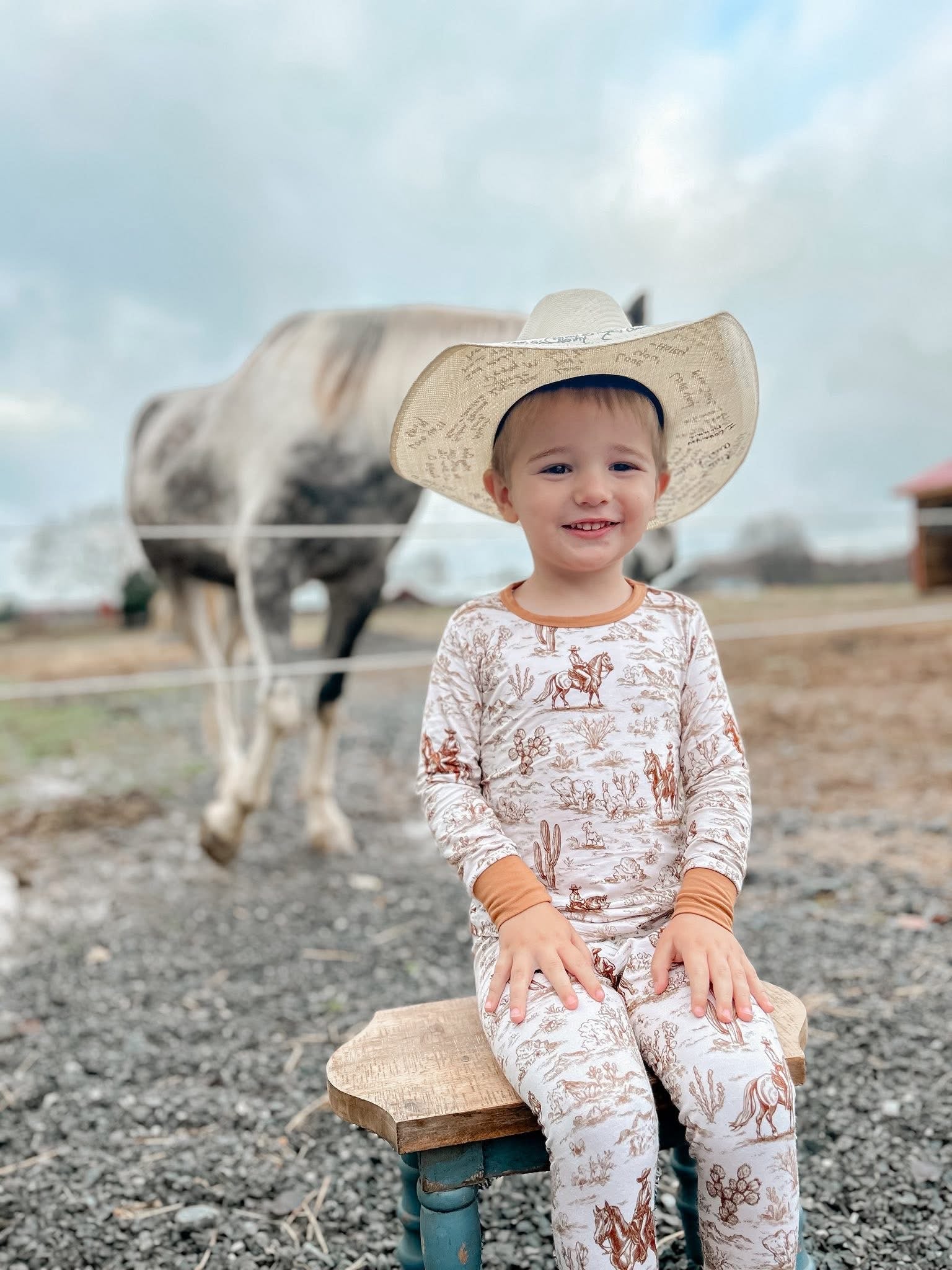 Western Heirloom Two Piece Set