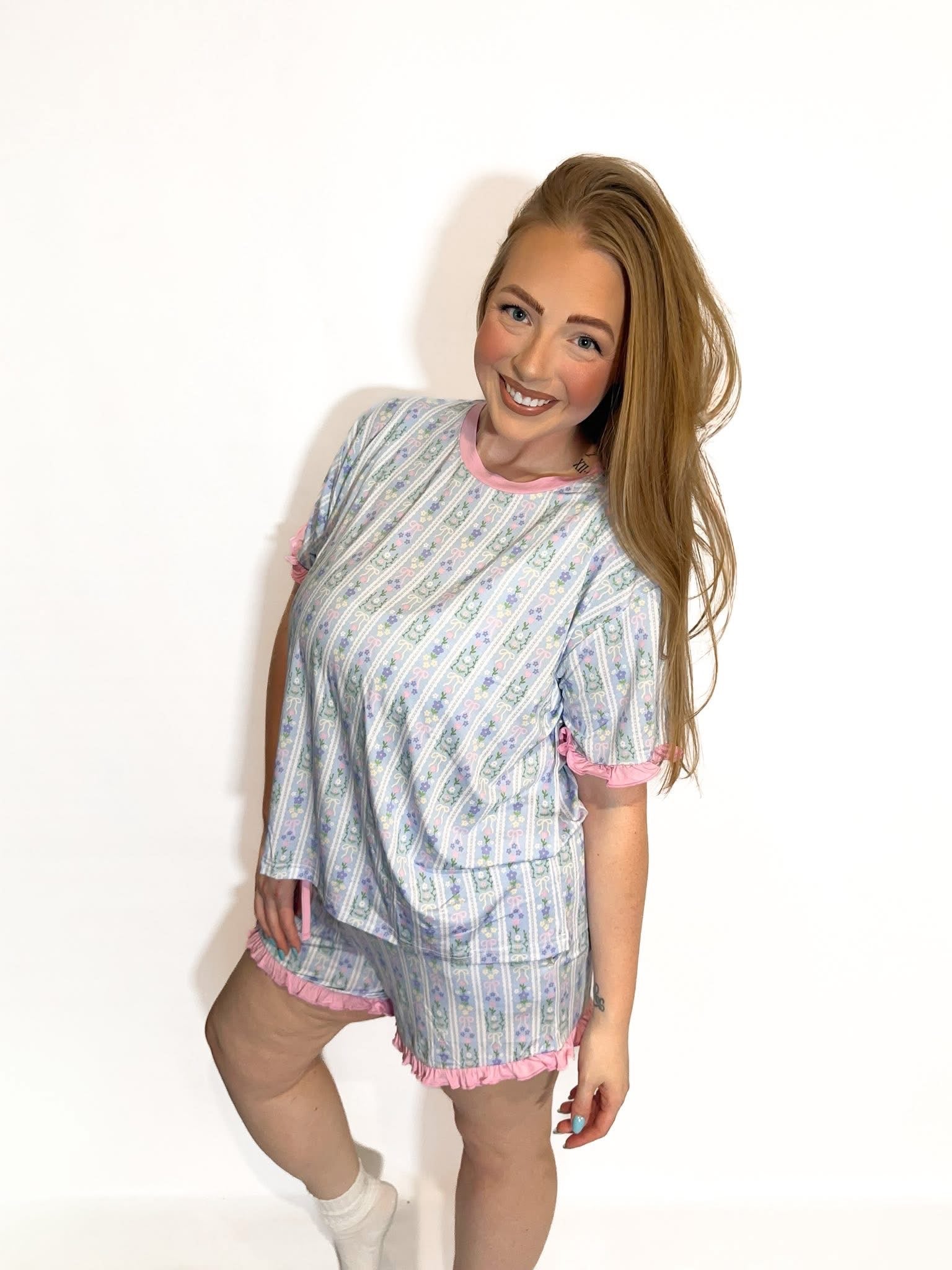 Eloise Womens Ruffle Short Set