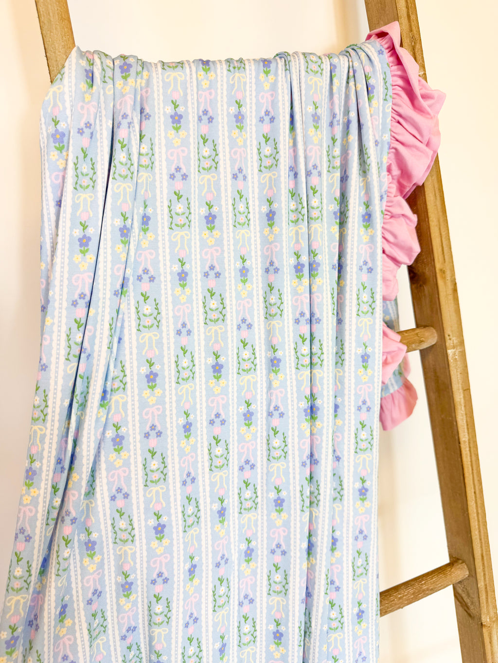 Eloise Ruffle Blanket