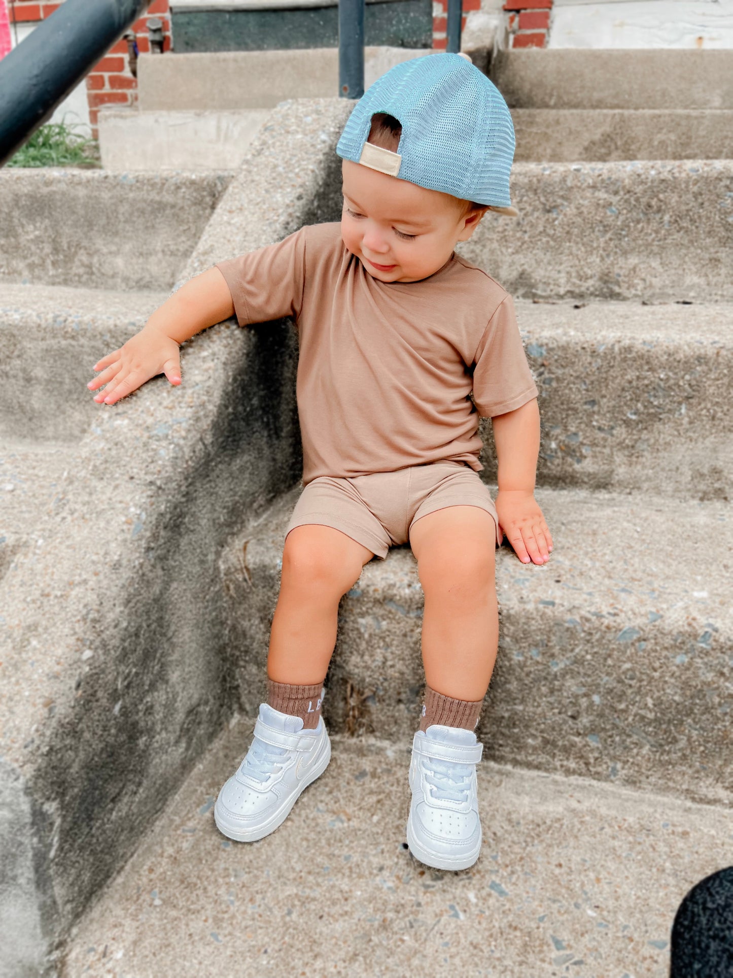 BROWN/BEIGE DAYTIME SHORTS