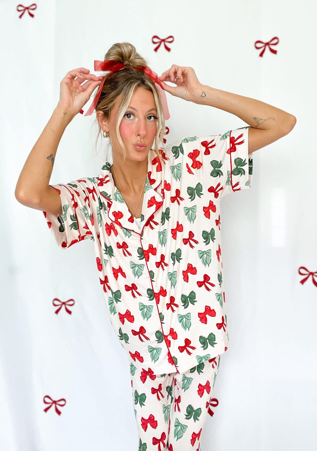 Bronx&Co. Christmas Bows Womens Pant Set