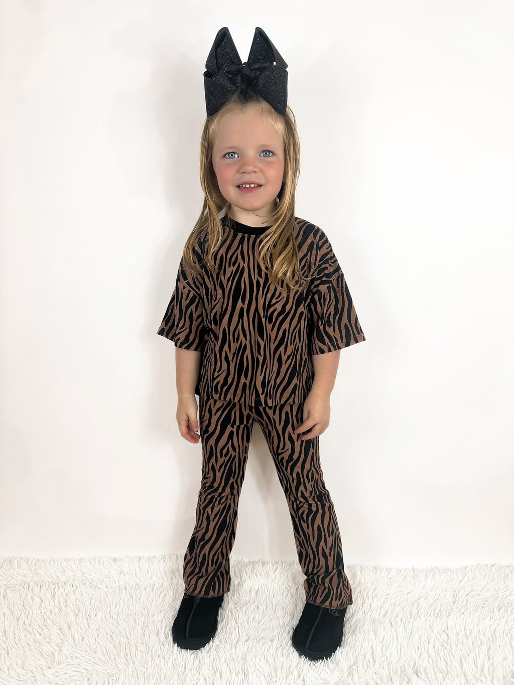 Neutral Zebra Kids Ribbed Daywear Pant Set