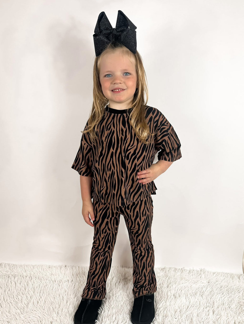 Neutral Zebra Kids Ribbed Daywear Pant Set