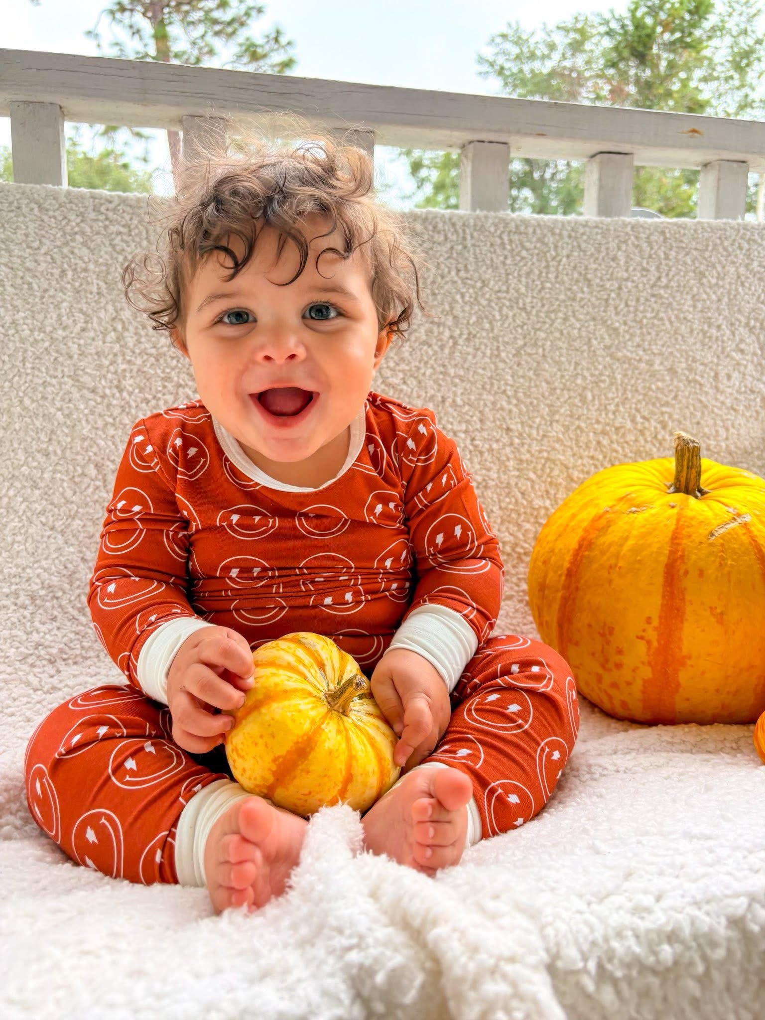 Retro Rust Smileys Two Piece Set