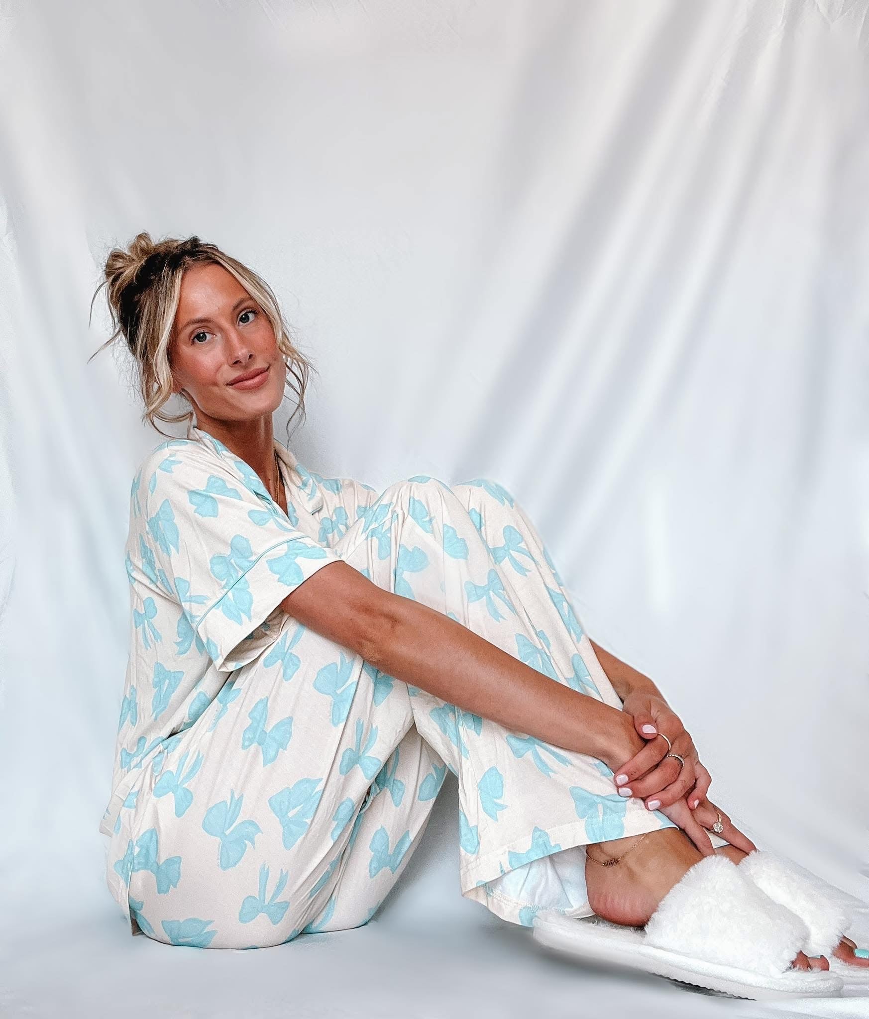 Bronx&Co. Blue Bows Womens Pant Set
