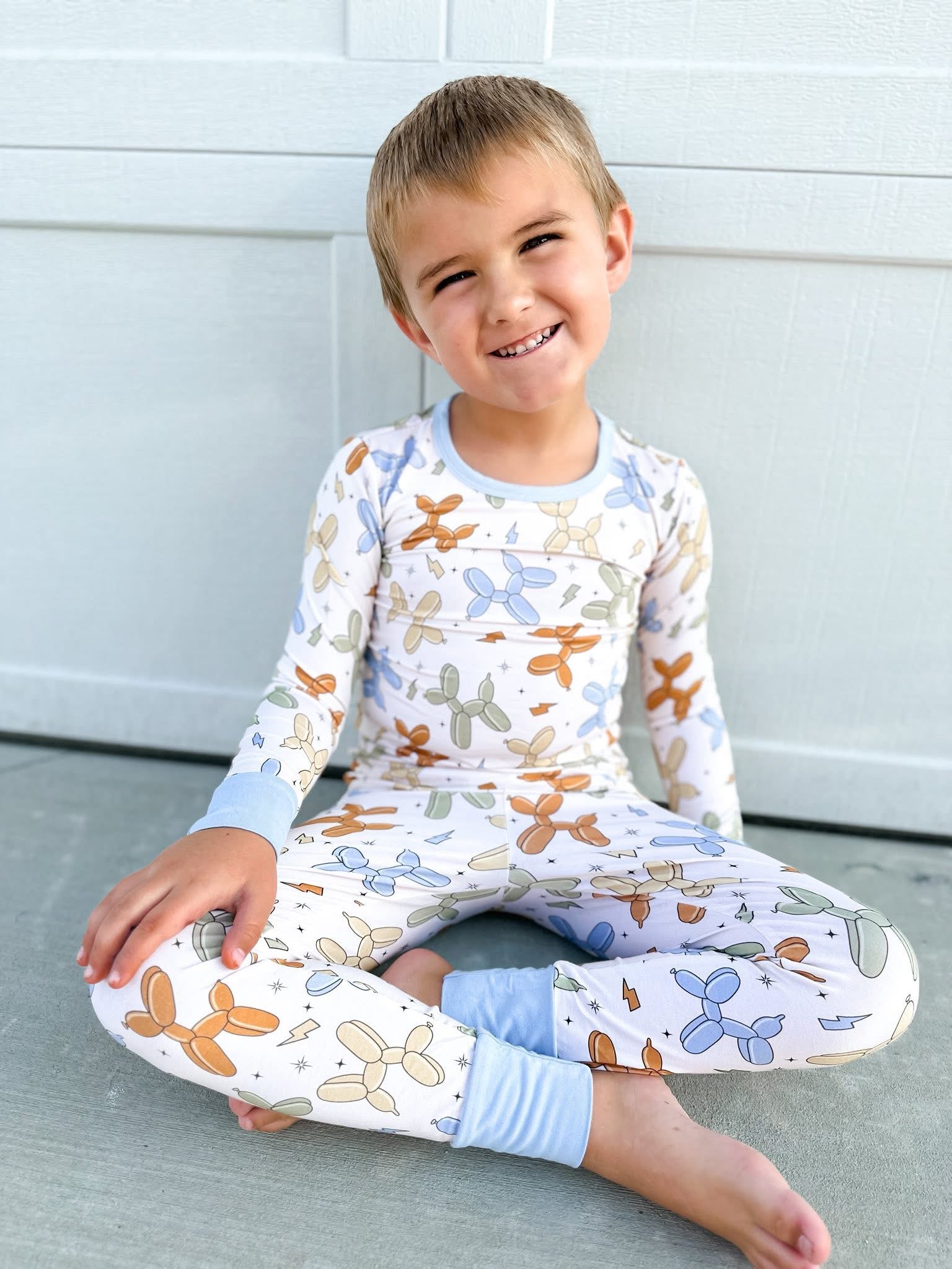 Retro Balloon Dogs Two Piece Set