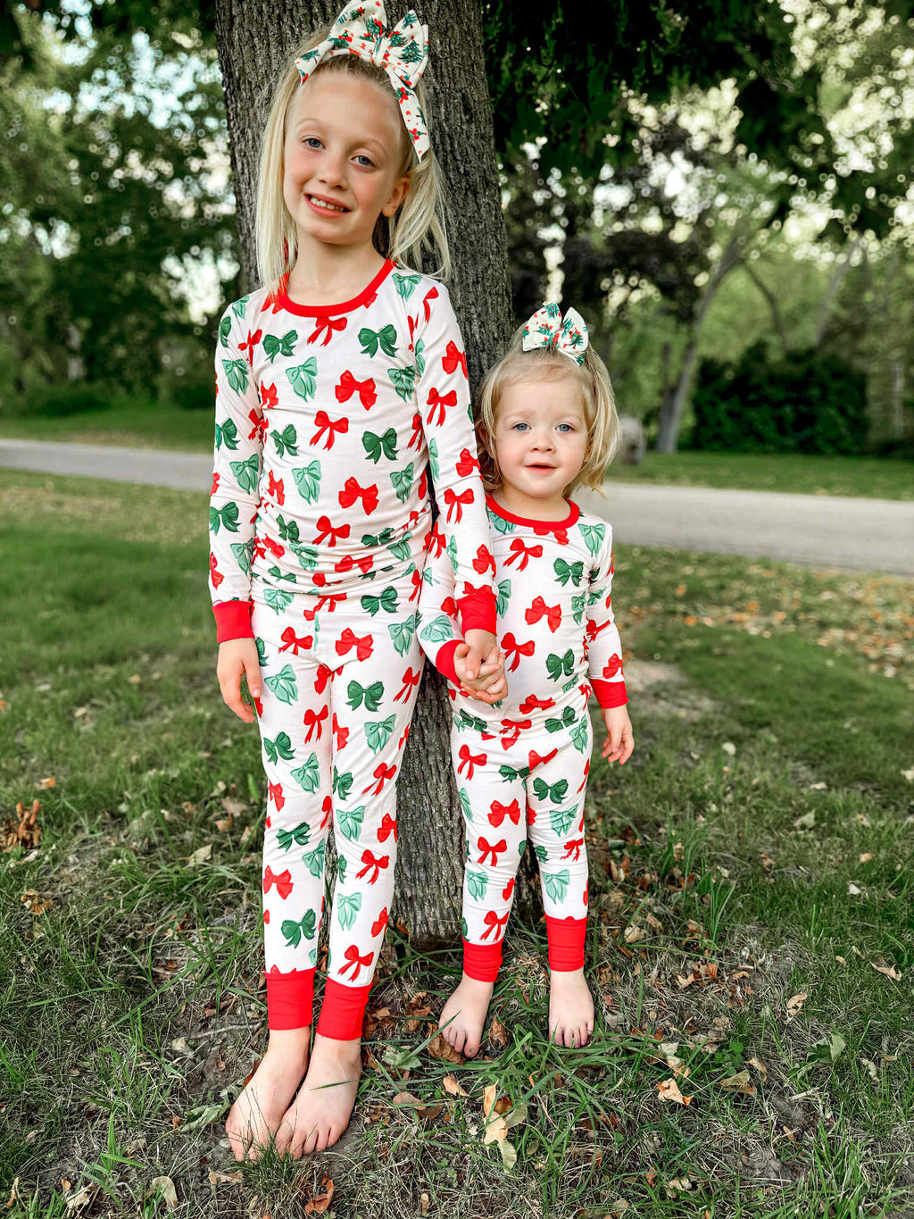 Bronx&Co. Christmas Bows Two Piece Set